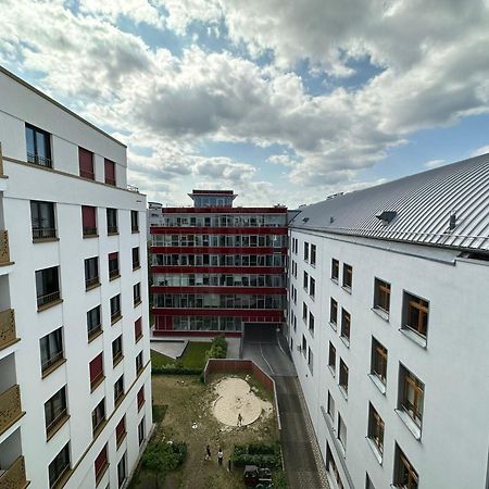 Either Private 2B2B Or Shared 1B1B, Luxury, Bright, Spacious Berlin Dış mekan fotoğraf